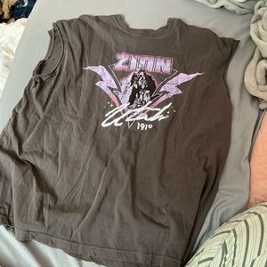 Brown Sleeveless Graphic Tee with Pink Accents